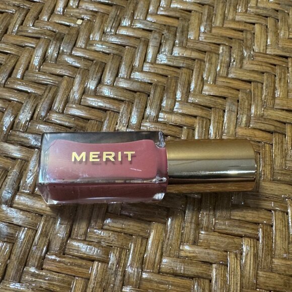 Merit Shade Slick Tinted Lip Oil Pink Beet 0.23 Oz NEW - Picture 5 of 5